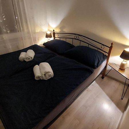 Apartman Surany Exterior photo